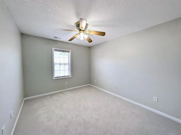 220 Misty Groves Cir — Photo 18