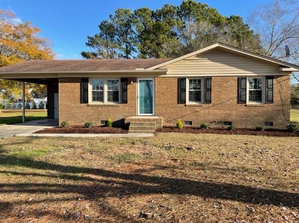 1403 Tucker Rd