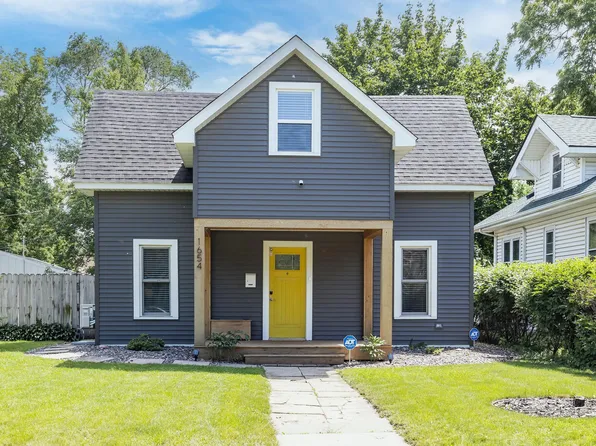 1654 Taylor Ave W, Saint Paul, MN 55104