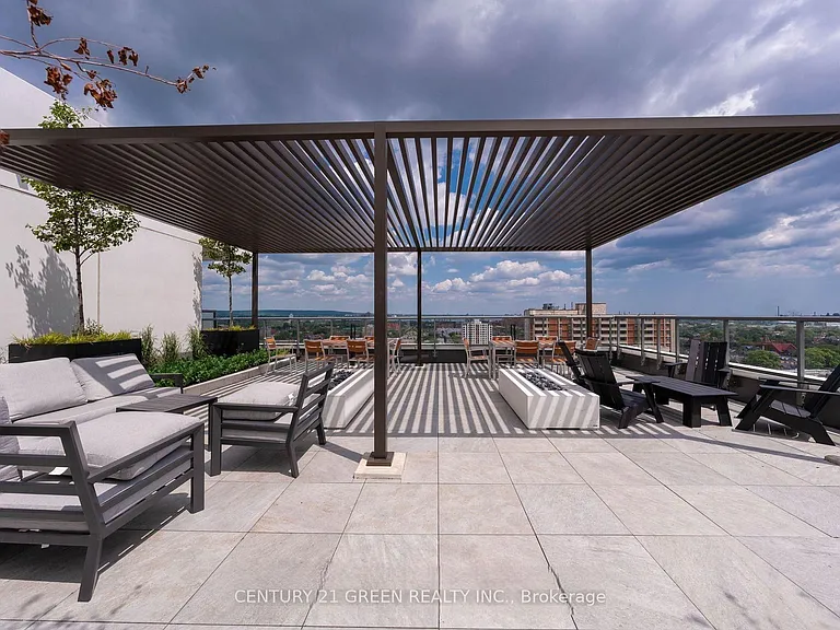 212 King William St #720 — Photo 21
