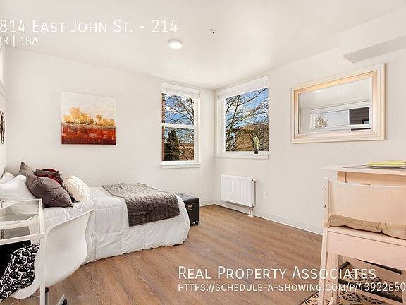5th image of 1814 E John St Unit 214
