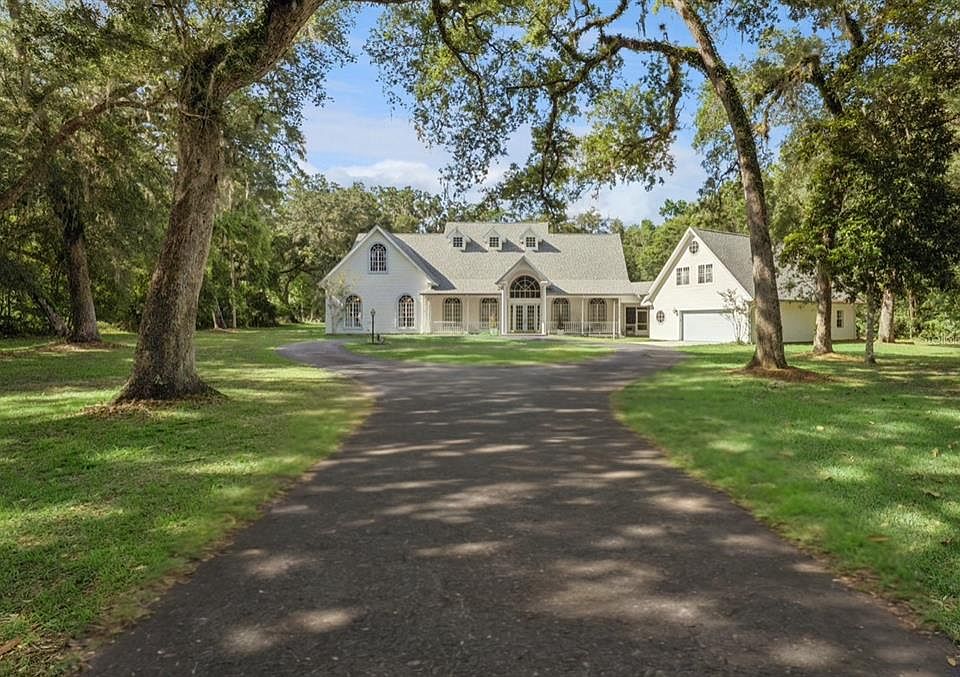 1st image of 21033 Violet Rd