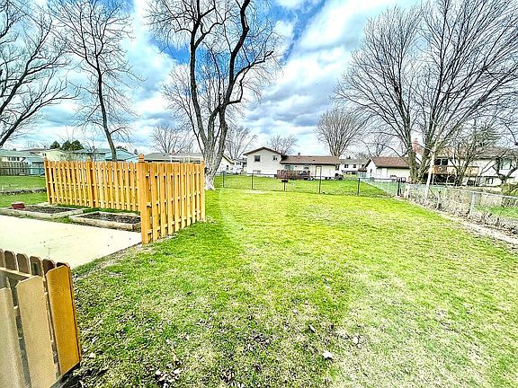 Large fenced back yard