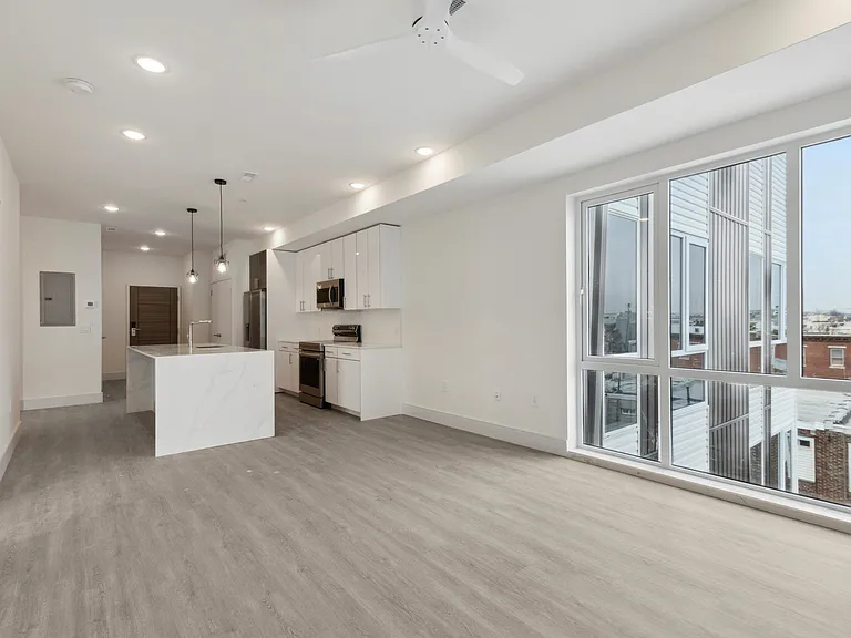 1221 E Fletcher St #211A — Photo 10