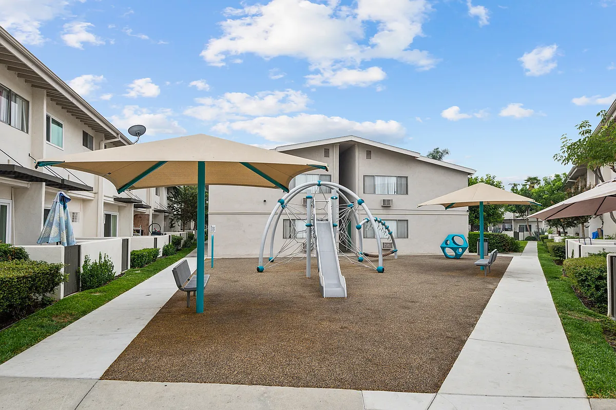 Building Photo - Fisher Court Apartments