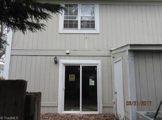 5713H Bramblegate Dr, Greensboro, NC 27409