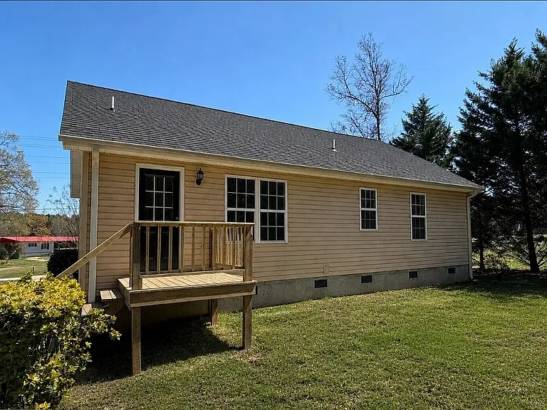 1164 Bert Moorhead Rd — Photo 13