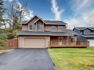 19027 Mountain Point Cir, Eagle River, AK, 99577