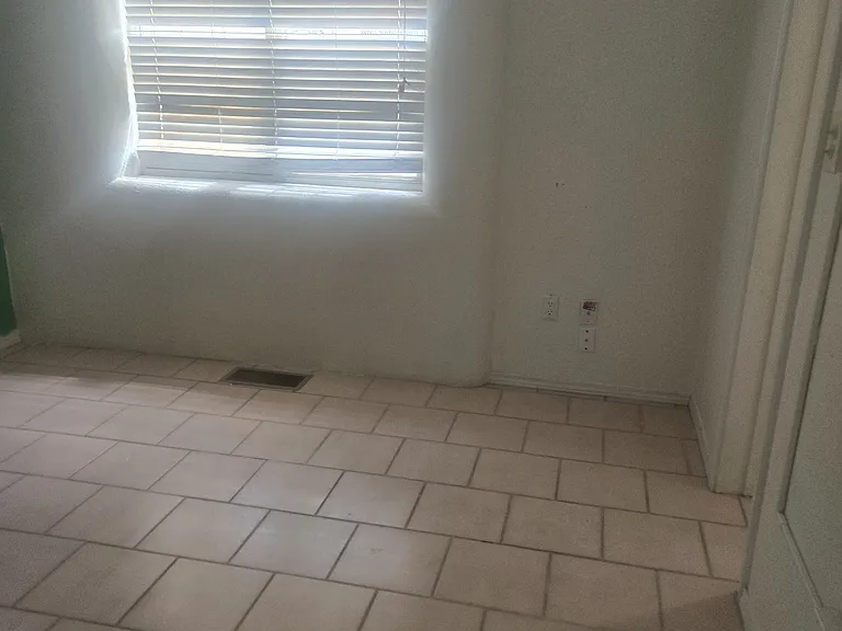 January Dr — Photo 6