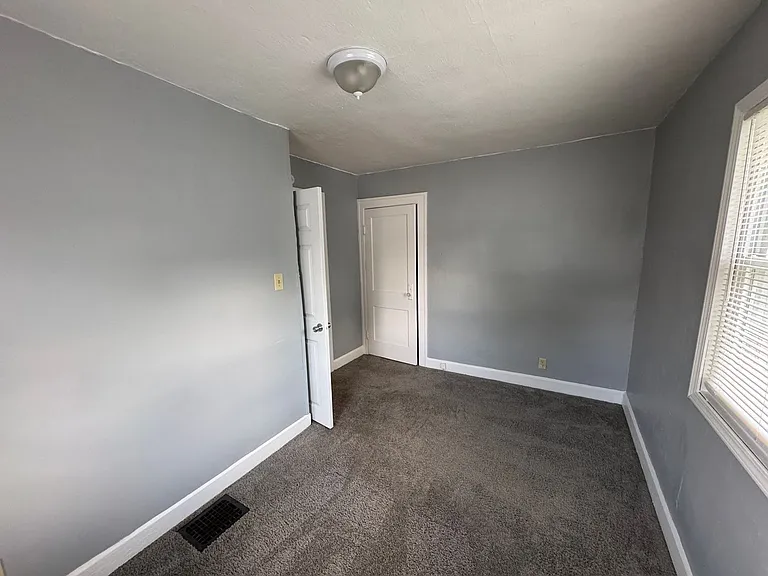 738 N Bosart Ave — Photo 16