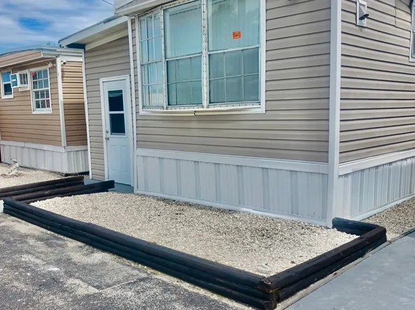 2980 NW 79th St Lot D440, Miami, FL 33147