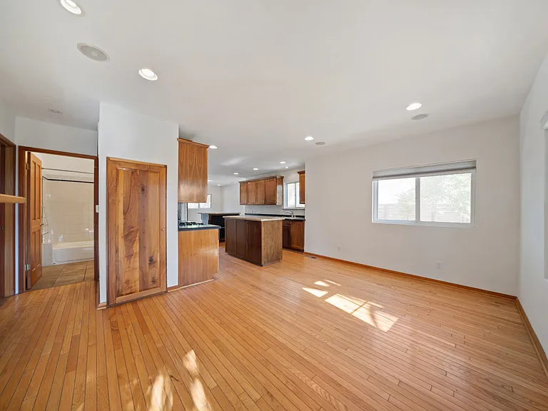 4203 Sunset Dr — Photo 10