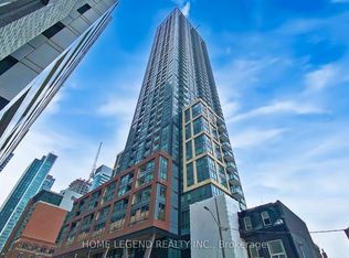 108 Peter St #902, Toronto, ON M5V 0W2