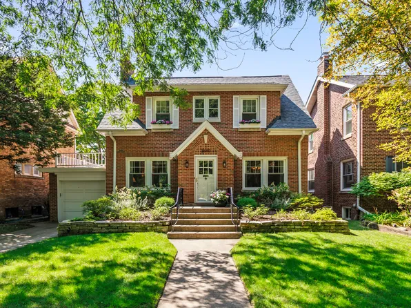 2640 Asbury Ave, Evanston, IL 60201