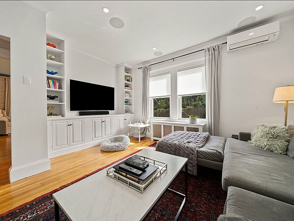 2nd image of 44 Wellsmere Rd #1