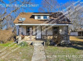 2753 W Nichols St, Springfield, MO 65803