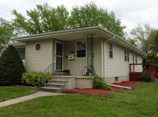 606 Hildreth St, Charles City, IA 50616