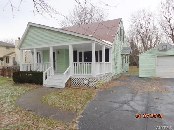 5032 William St, Lancaster, NY 14086
