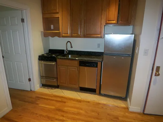 Rented by Fleet Realty | media 31