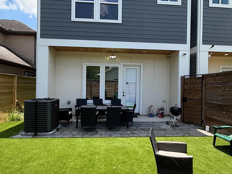 3321 McGowen St — Photo 29