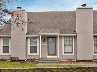 10780 Oakmont St, Overland Park, KS 66210