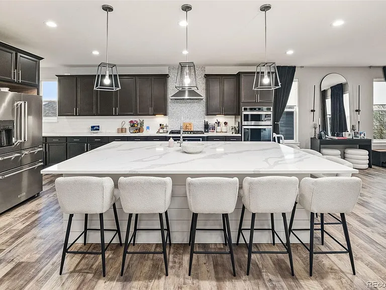 25537 E Alder Dr — Photo 9