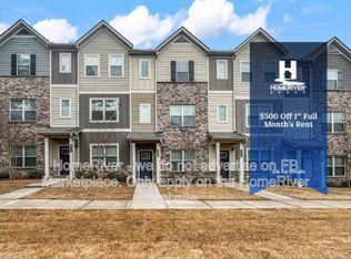 1056 Bayrose Cir, East Pt, GA