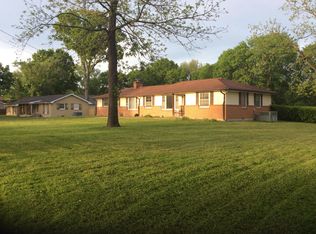 211 Cherokee Rd, Hendersonville, TN 37075