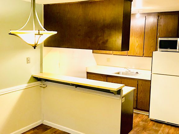 5th image of 1710 V St APT 14