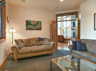 39924 McKenzie Hwy, Springfield, OR 97478