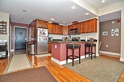 3rd image of 20 Daniels St #417