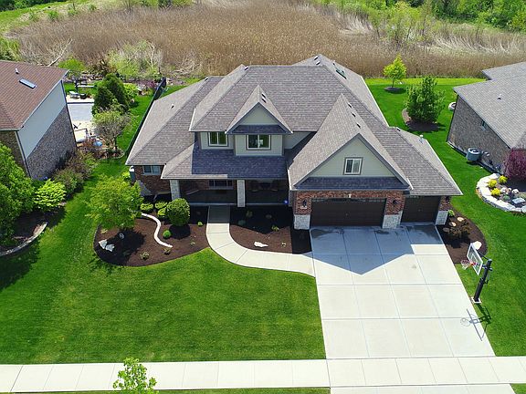 3rd image of 21488 English Cir
