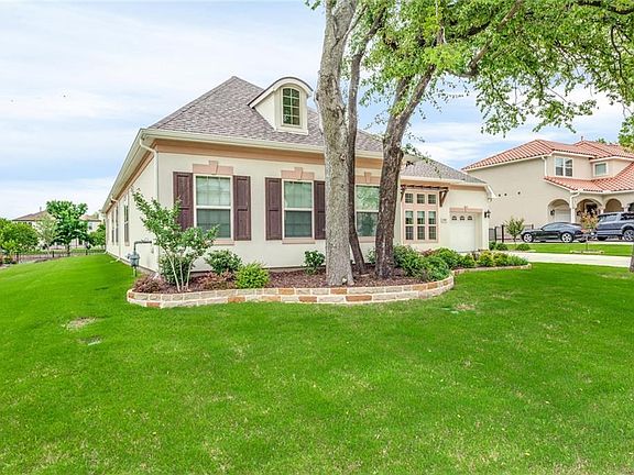 4th image of 2604 Merryglen Ln