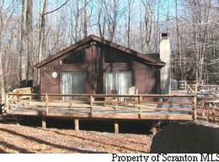 4128 Chestnut Hill Dr, Lake Ariel, PA 18436