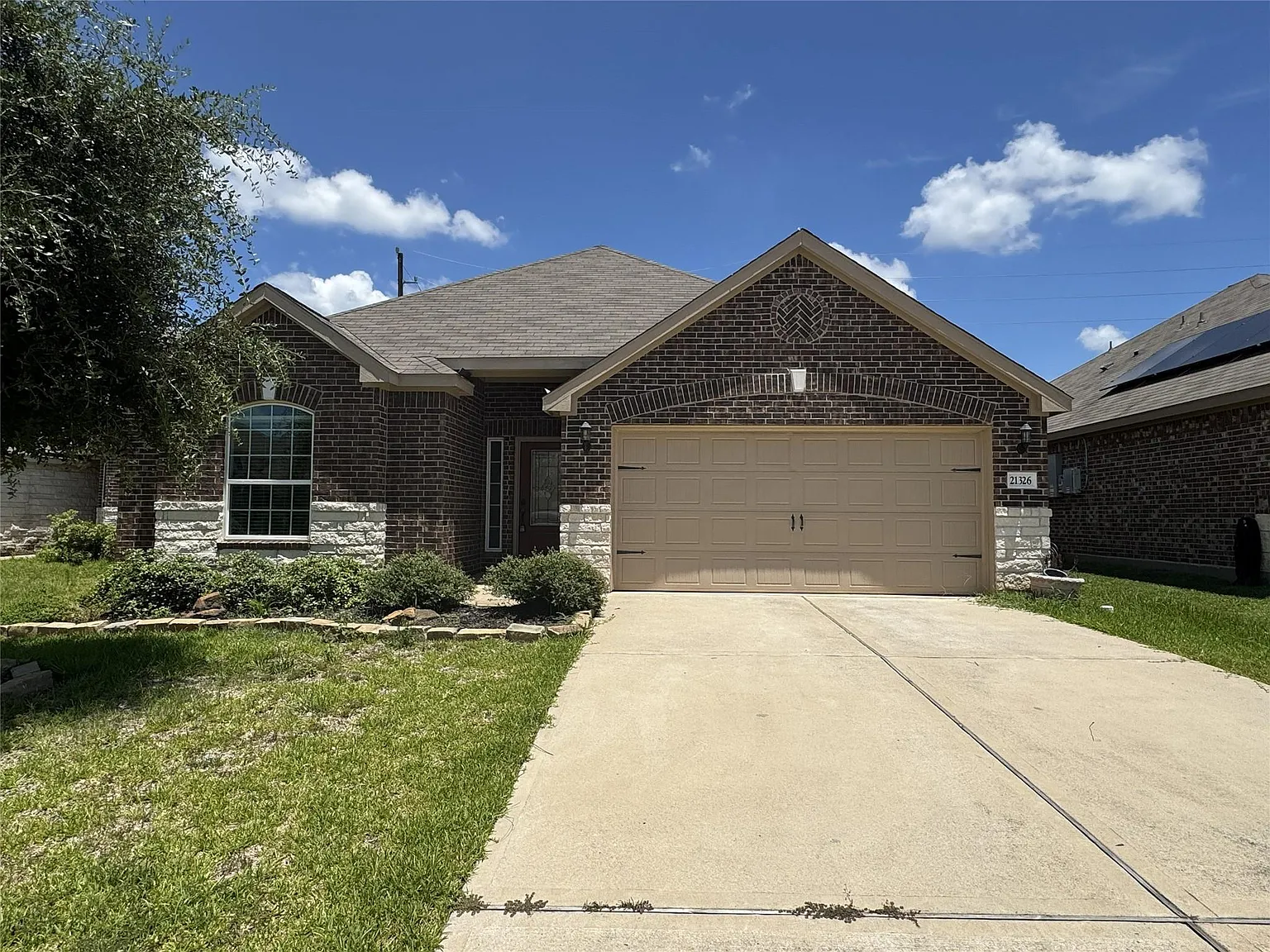 3 bed, 2.0 bath, 1741 sqft, $1,850 — Photo 3