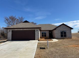 162 Logan St, Mead, OK 73449