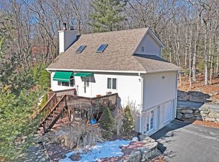 111 Arrowood Dr, Milford, PA 18337