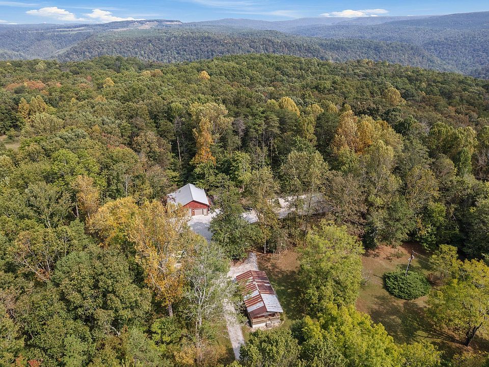 7th image of 6245 Green Town Rd