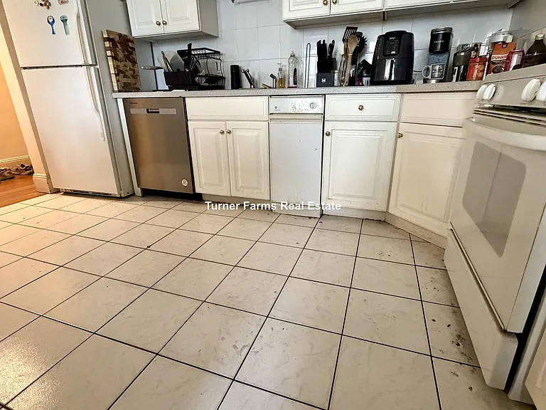 12 Dean Rd #1F — Photo 3