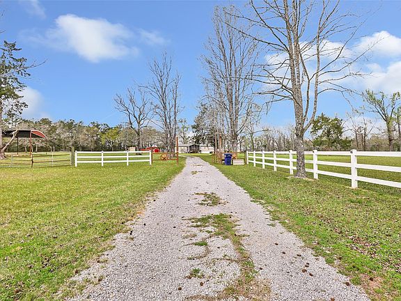 2nd image of 17659 E Fm 1097 Rd