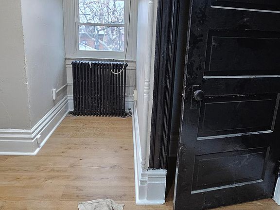 5th image of 160 S Fairmount St APT 10