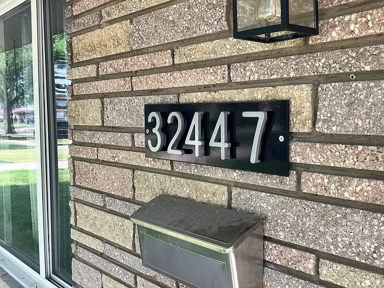 32447 Hawthorne Dr — Photo 4
