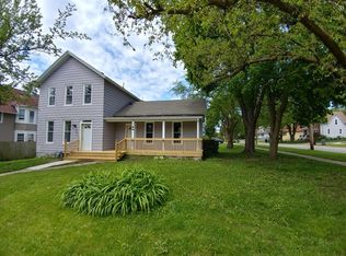 44 Jefferson Ave, Elgin, IL 60120