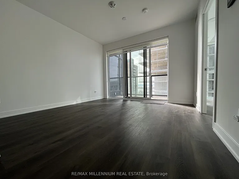 370 Martha St #1608 — Photo 16