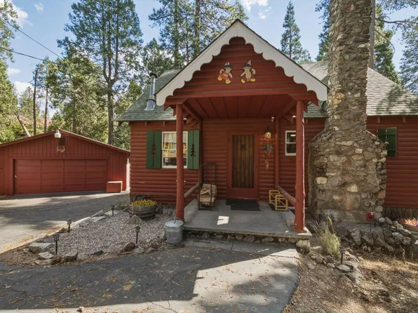 24381 Sierra Park Rd, Mi Wuk Village, CA 95346