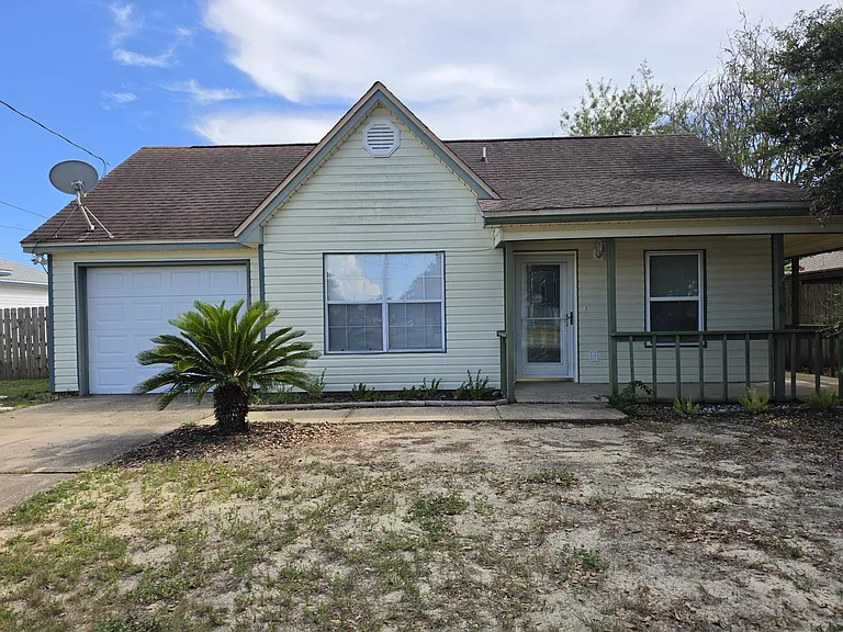 2289 Estate Cir — Photo 2