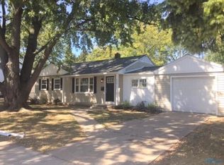 515 Sackett St, Maumee, OH 43537