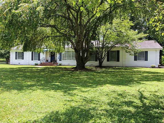 2nd image of 310 Riverbend Country Clb