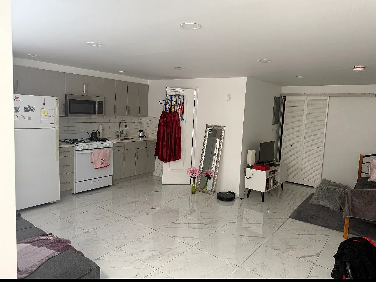 2181 Kimball St — Photo 2