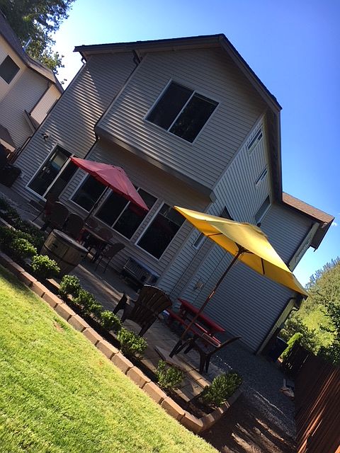 2nd image of 6326 Annette Ct SE